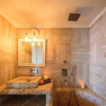 Nastazia Imerovigli (Santorini)