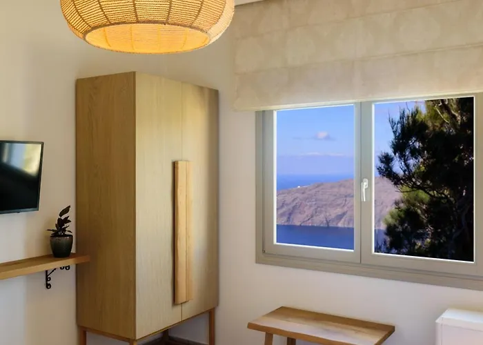 Nastazia * Imerovigli (Santorini)